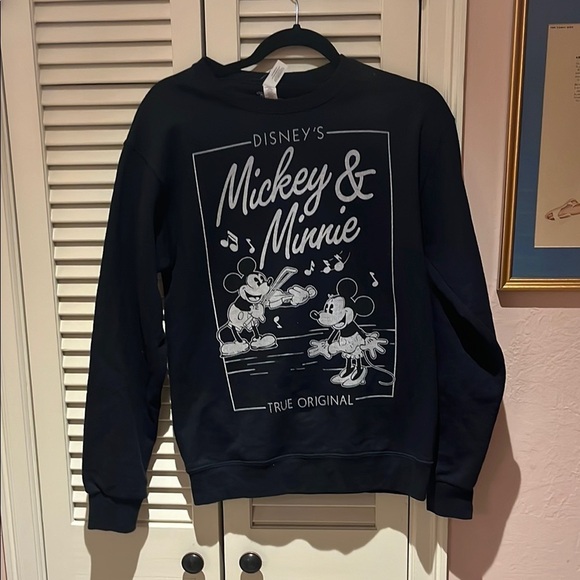Disney Black Mickey & Minnie Sweat shirt - Picture 1 of 4